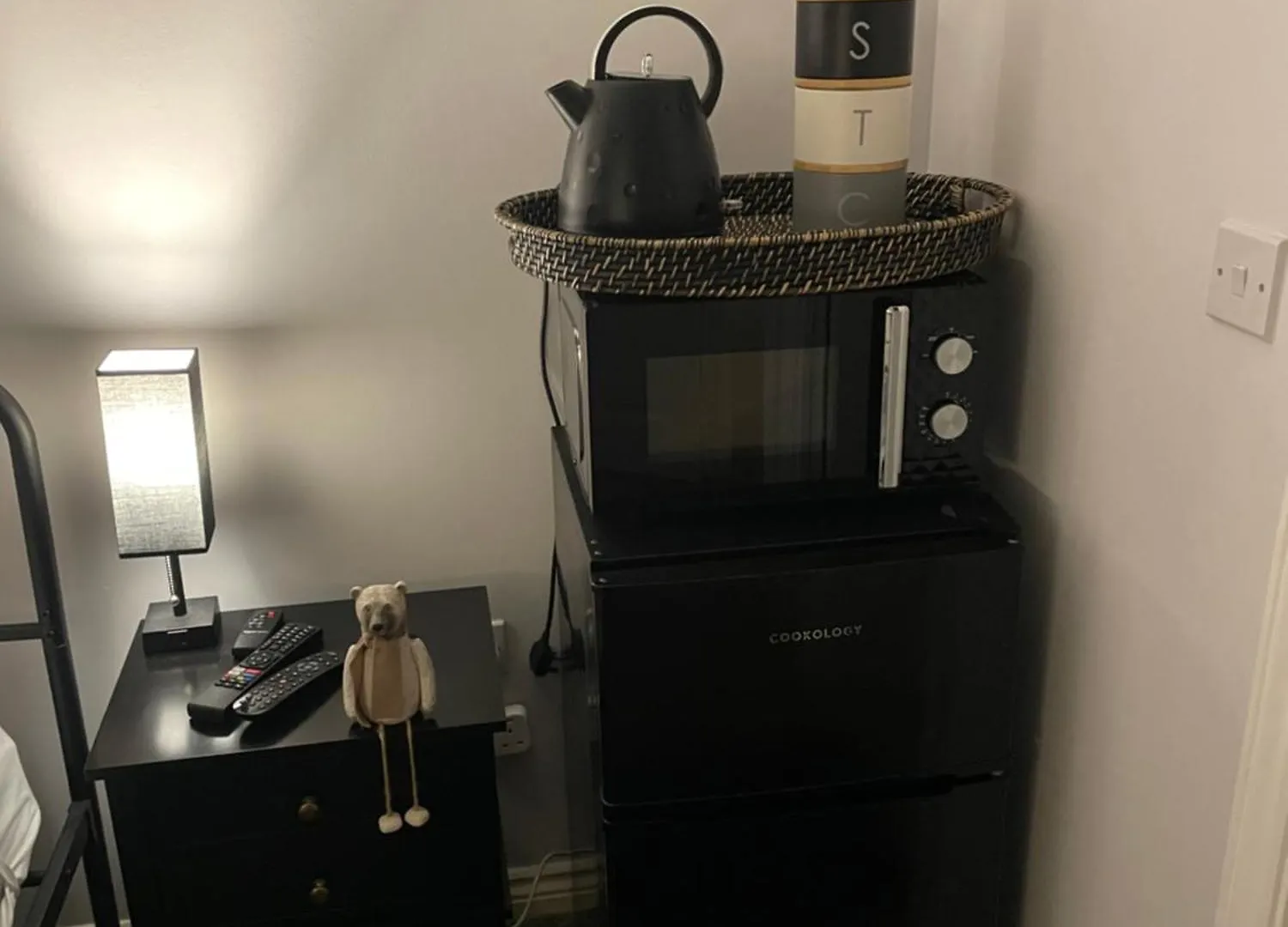 Cosy Home From Home With Private Bathroom - Free Parking 카디프 홈스테이